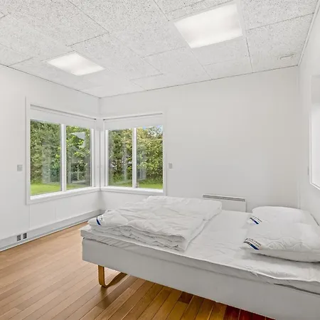 Guthbrand - 1-3km From The Sea By Interhome *