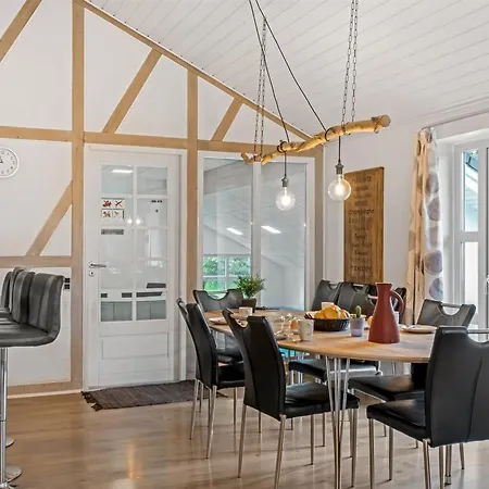 Сasa de vacaciones Guthbrand - 1-3km From The Sea By Interhome