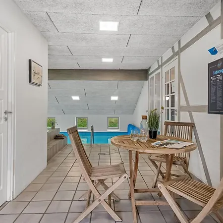 Сasa de vacaciones Guthbrand - 1-3km From The Sea By Interhome